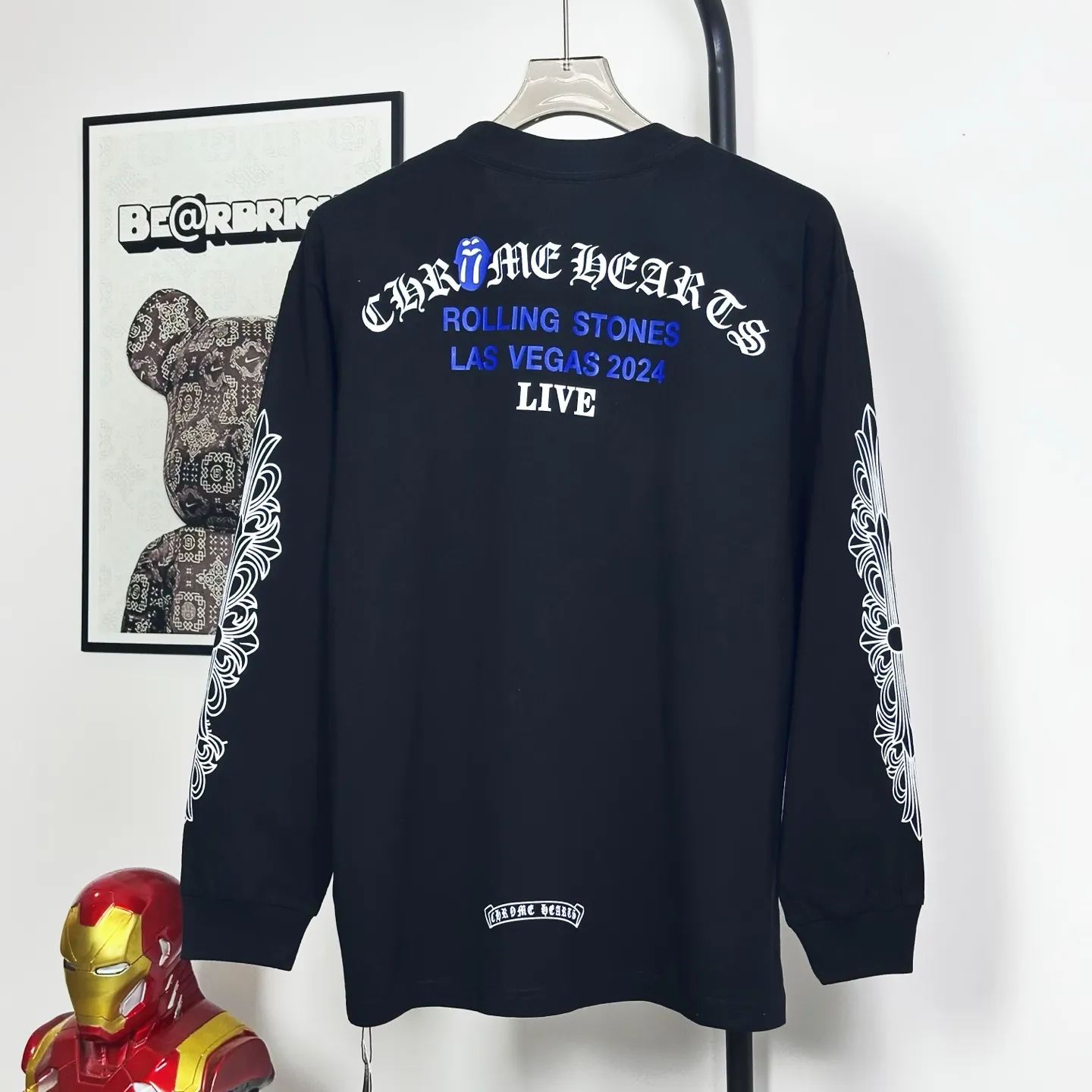 ：BB 37 𝑪𝒉𝒓𝒐𝒎𝒆 𝑯𝒆𝒂𝒓𝒕𝒔 Same Style Versatile t 1:1 ➕ ➕Yuan ➕logo g ， ， ，Breathable 。 ， ， 。 ， ， 。 ， ， ， ， ， ， ， 。 T ， ， ， ， Same Style。 ， ， 。 ：White Black Size：S-XL